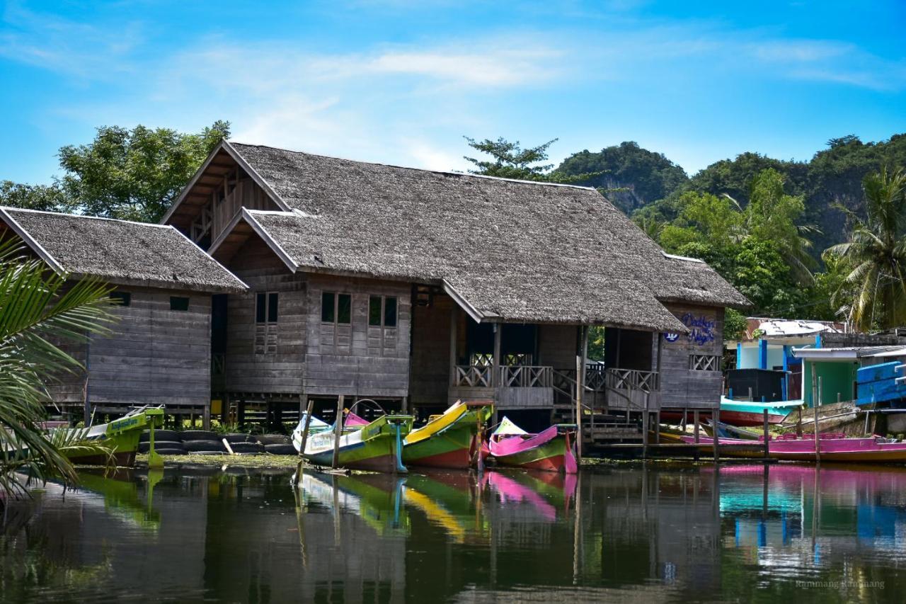 Гостьовий будинок Kampoeng Karst Rammang Rammang Kasijala Екстер'єр фото