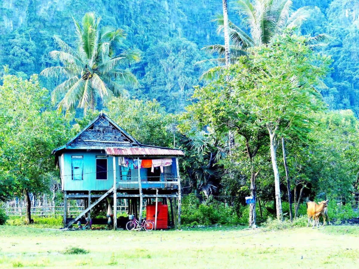 Гостьовий будинок Kampoeng Karst Rammang Rammang Kasijala Екстер'єр фото