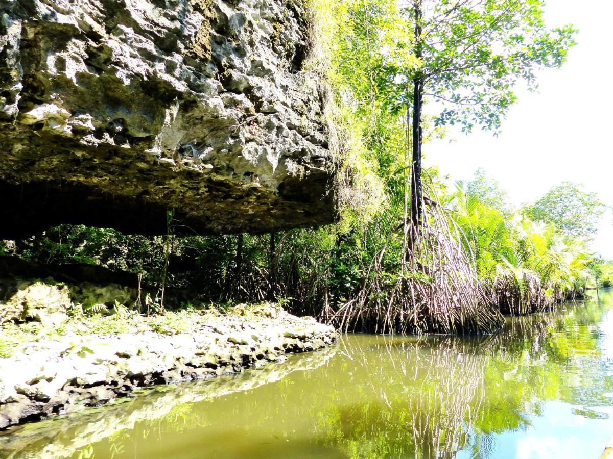 Гостьовий будинок Kampoeng Karst Rammang Rammang Kasijala Екстер'єр фото